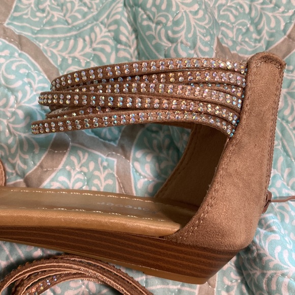 Rhinestone gladiator sandal - Picture 3 of 3